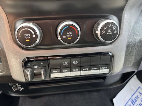 Used 2024 RAM 3500 SLT w/ Quick Order Package 2YG SLT AWD/4WD image 16