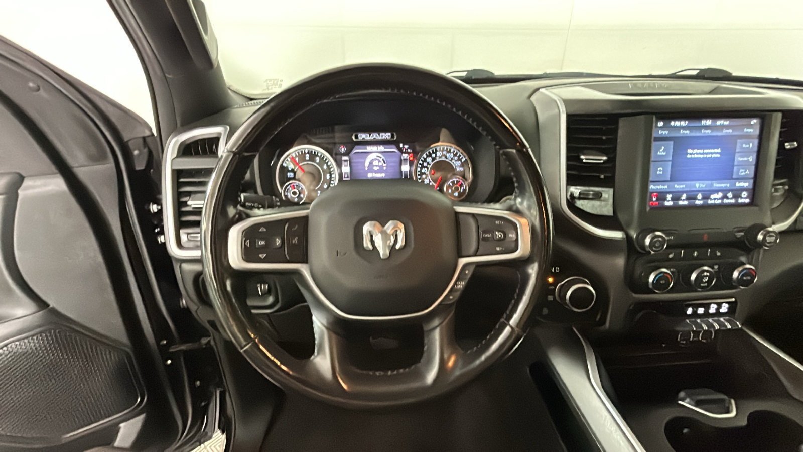 Used 2021 RAM 1500 Big Horn AWD/4WD image 17