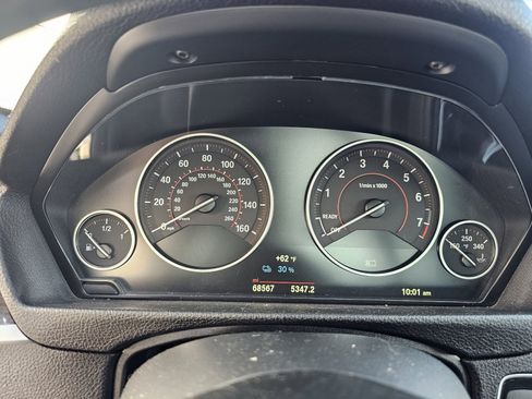 Used 2018 BMW 330e image 10