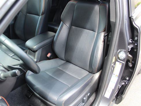 Used 2016 Toyota RAV4 SE w/ Advanced Technology Package AWD/4WD image 19