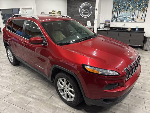 Used 2015 Jeep Cherokee Latitude image 10