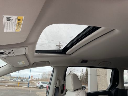 New 2026 Honda Odyssey EX-L image 12