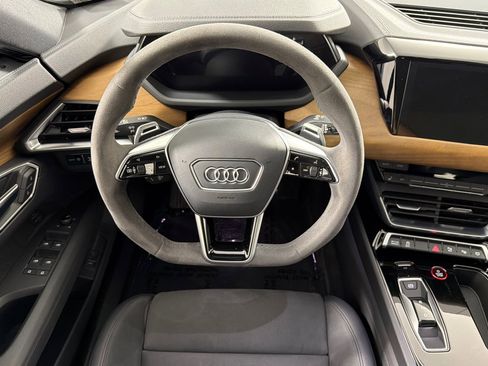 Used 2023 Audi e-tron GT Prestige w/ Prestige Package image 13