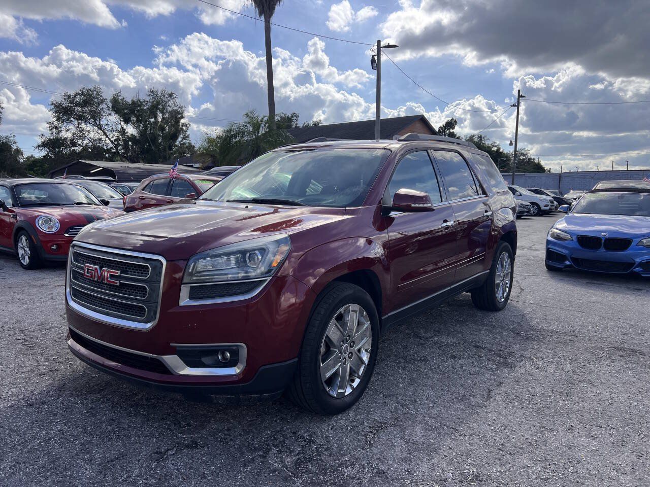 Used 2017 GMC Acadia Limited SLT FWD image 2