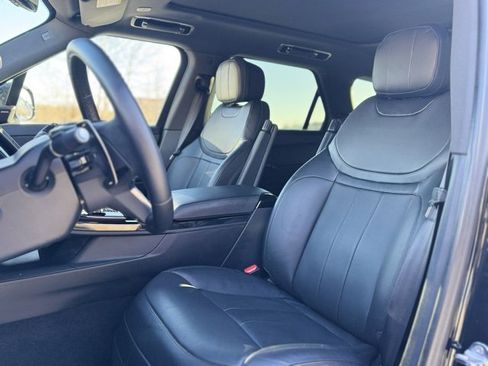 Certified 2025 Land Rover Range Rover Sport SE image 10