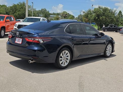 Used 2021 Toyota Camry LE FWD image 6