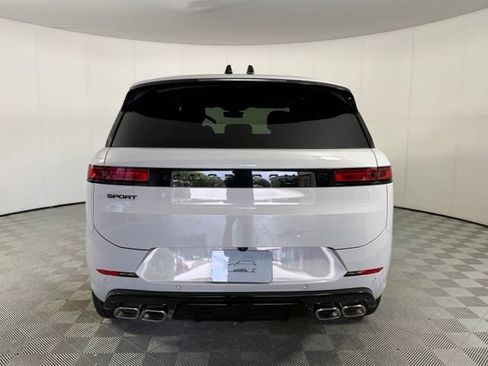 New 2026 Land Rover Range Rover Sport Dynamic SE AWD/4WD image 7