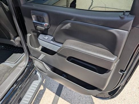 Used 2018 Chevrolet Silverado 1500 LTZ Z71 w/ Redline Edition AWD/4WD image 7