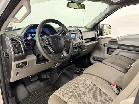 Used 2016 Ford F150 XLT AWD/4WD image 11