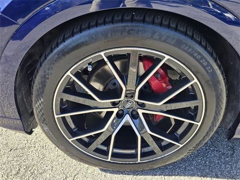 Used 2019 Audi Q8 Prestige w/ Luxury Package image 17