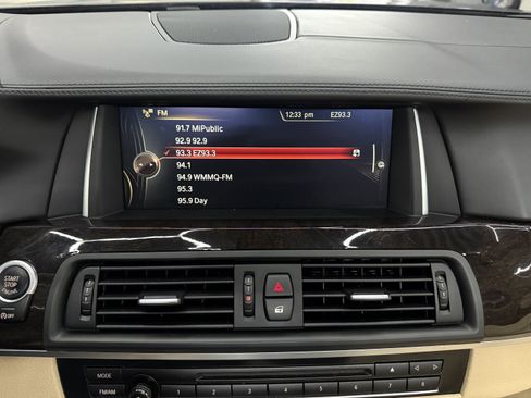 Used 2015 BMW 550i xDrive Sedan image 19