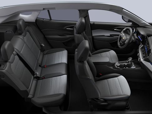New 2025 Chevrolet Trax LT FWD image 26