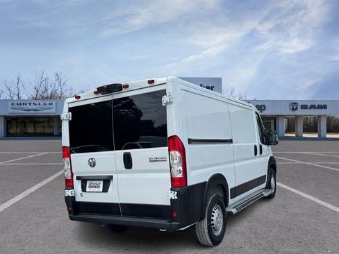 Used 2025 RAM ProMaster 2500 w/ U-Haul Equipment Group FWD image 3
