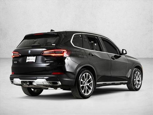 Used 2023 BMW X5 xDrive40i image 5