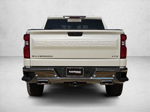 Used 2024 Chevrolet Silverado 1500 LTZ AWD/4WD image 7