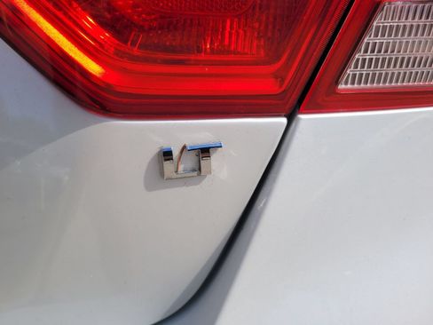 Used 2016 Chevrolet Impala LT w/ Convenience Package FWD image 10