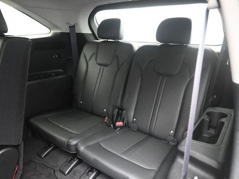Used 2025 Kia Sorento S FWD image 26