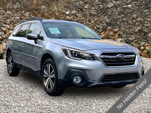 Used 2018 Subaru Outback 2.5i Limited AWD/4WD image 9