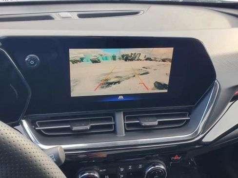 New 2026 Chevrolet Trax RS w/ Sunroof Package image 23