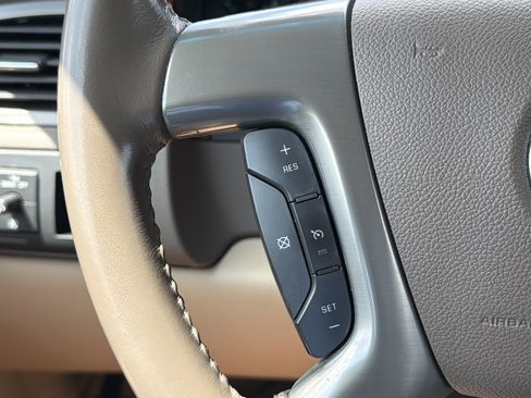 Used 2014 Chevrolet Tahoe LT RWD image 13