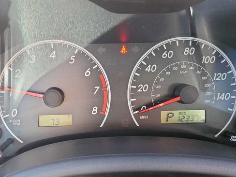Used 2013 Toyota Corolla LE FWD image 19