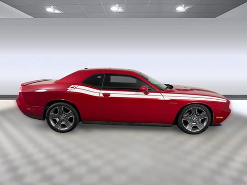 Used 2013 Dodge Challenger R/T RWD image 8