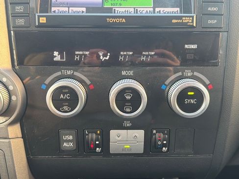 Used 2010 Toyota Sequoia Platinum image 18