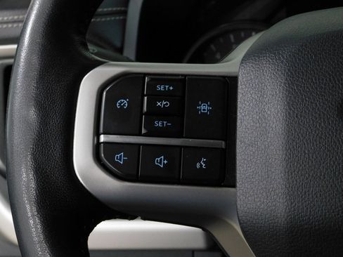 Used 2024 Ford Expedition XLT image 39