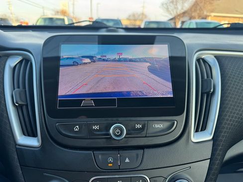 Used 2023 Chevrolet Malibu LT image 22