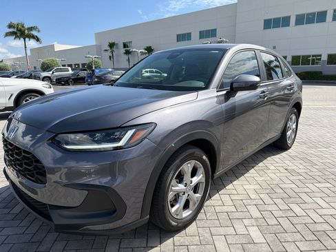 Used 2024 Honda HR-V LX image 1