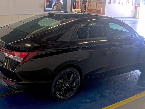 Used 2023 Hyundai Elantra SEL w/ Cargo Package FWD image 6