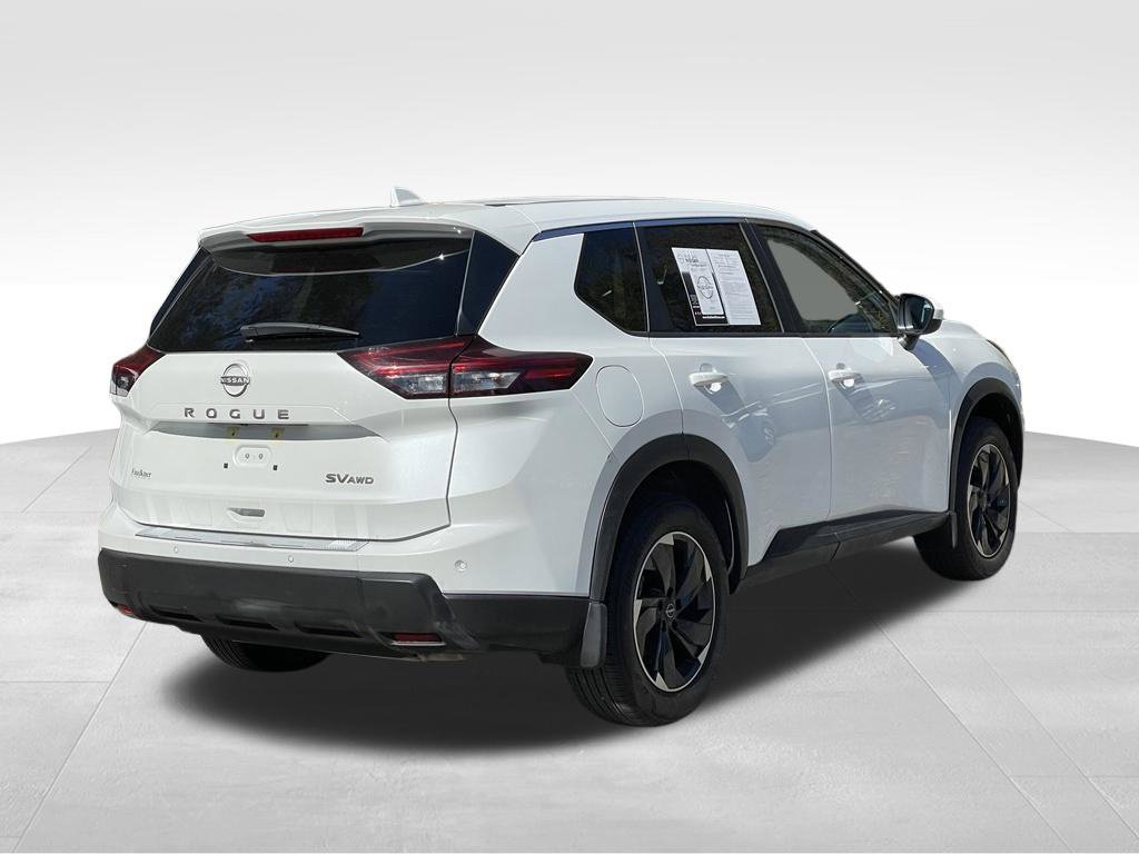 Certified 2024 Nissan Rogue SV AWD/4WD image 4