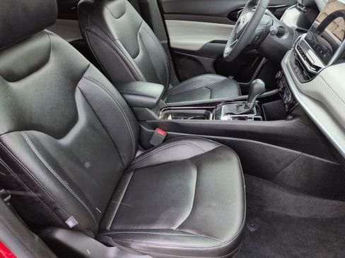 Used 2025 Jeep Compass Limited image 28