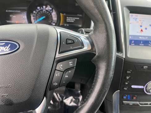 Used 2020 Ford Edge Titanium w/ Equipment Group 301A AWD/4WD image 15