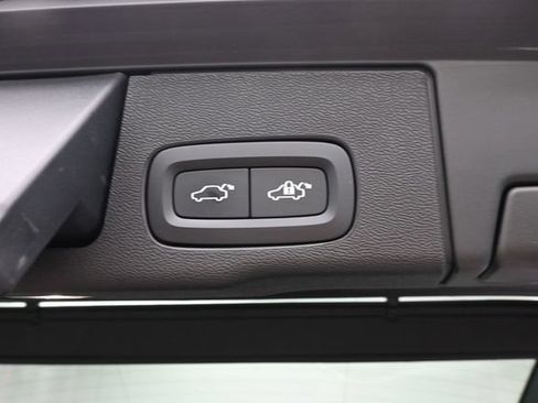 Used 2023 Volvo XC60 B5 Plus w/ Climate Package AWD/4WD image 30