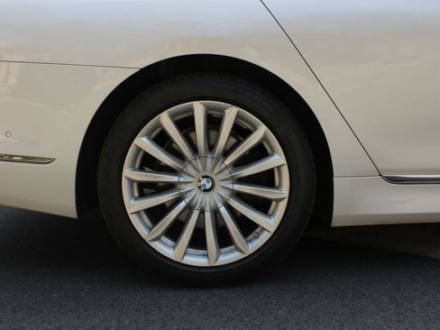 Used 2017 BMW 750i xDrive image 5