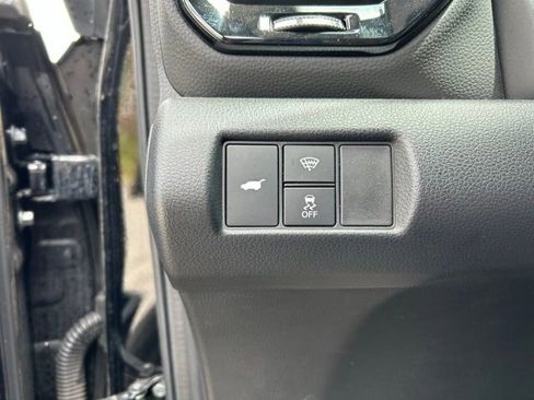 Used 2023 Honda Pilot Elite image 13