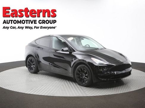 Used 2024 Tesla Model Y Long Range AWD/4WD image 43