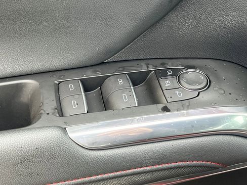 Certified 2024 Chevrolet Traverse RS w/ LPO, Floor Liner Package image 7