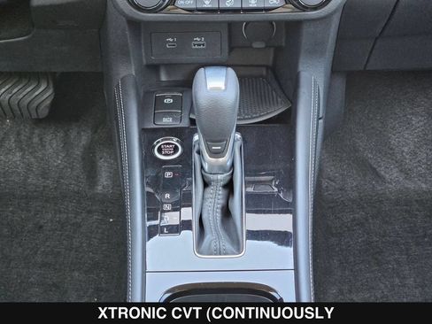 Used 2024 Nissan Kicks SR w/ SR Premium Package FWD image 23