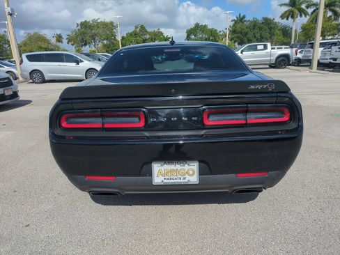 Used 2022 Dodge Challenger SRT Hellcat w/ Plus Package RWD image 7