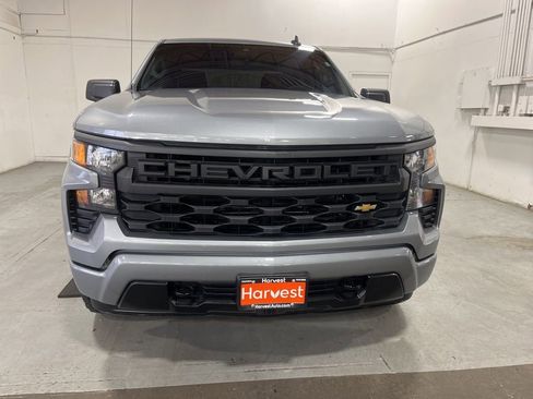 Used 2023 Chevrolet Silverado 1500 Custom image 2
