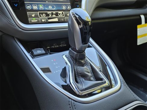 New 2025 Subaru Outback Premium image 24