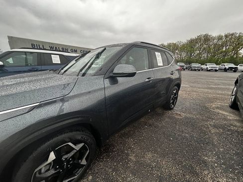 Used 2024 Kia Seltos EX AWD/4WD image 25