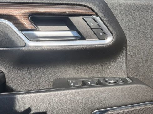 Used 2024 Chevrolet Silverado 2500 LT w/ Convenience Package image 14