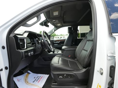 Used 2023 GMC Sierra 1500 Denali AWD/4WD image 32