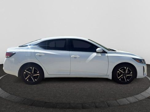Used 2024 Nissan Sentra SV w/ All-Weather Package FWD image 4