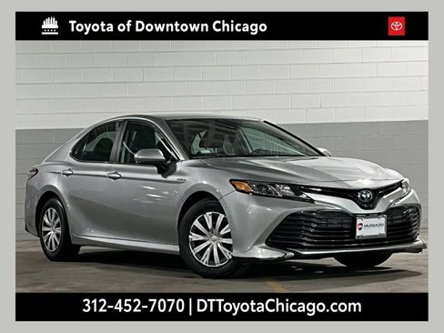 Used 2020 Toyota Camry LE FWD image 1