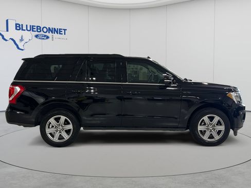 Used 2021 Ford Expedition XLT RWD image 4