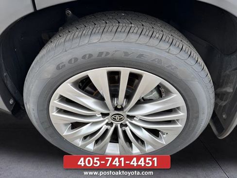 Used 2023 Toyota Highlander Platinum AWD/4WD image 61
